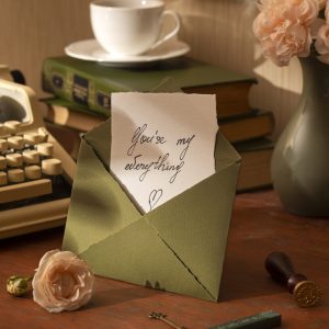 still-life-vintage-writing-love-letter